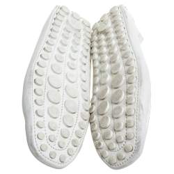 Pre Owned Louis Vuitton White Textured Leather Logo Bow Loafers Size 41