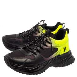 مملوكة مسبقًا Louis Vuitton Black/Green Leather and Mesh Run Away Pulse Sneakers Size 44