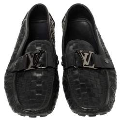 مملوكة مسبقًا Louis Vuitton Navy Blue Woven Leather Monte Carlo Loafers Size 42