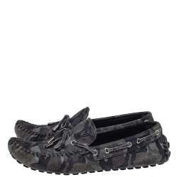 مملوكة مسبقًا حذاء لوفرز لوي فيتون سليب أون سويدي كامو رمادي مقاس 43