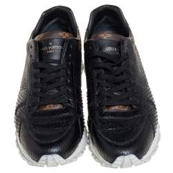 مملوكة مسبقًا Louis Vuitton Black Python and Monogram Canvas Run Away Low Top Sneakers Size 40