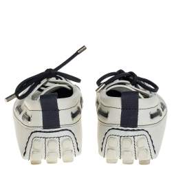 مملوكة مسبقًا Louis Vuitton White/Navy Blue Leather Lace Up Derby Loafer Size 41.5