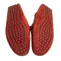 مملوكة مسبقًا Louis Vuitton Red Suede Hockenheim Slip On Loafers Size 43