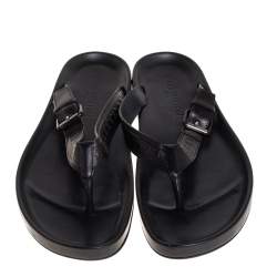 مملوكة مسبقًا Louis Vuitton Black Monogram Embossed Leather Thong Flat Sandals Size 43.5