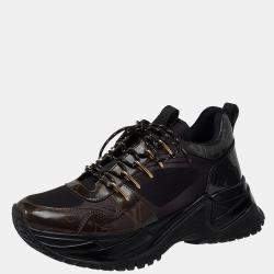 Louis Vuitton [Japan Limited] Run Away Line Sneakers, Black, 38.5