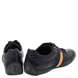 مملوكة مسبقًا Louis Vuitton Black Leather Low Top Sneakers Size 42