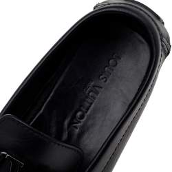 مملوكة مسبقًا Louis Vuitton Black Leather Monte Carlo Slip On Loafers Size 42