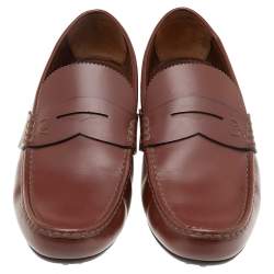 مملوكة مسبقًا Louis Vuitton Brown Leather Slip On Loafers Size 43