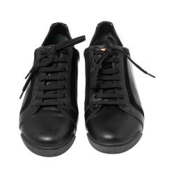 مملوكة مسبقًا حذاء رياضي لوي فيتون رباط علوي سويدي وجلد أبيض/ أسود مقاس 41