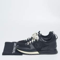 مملوكة مسبقًا Louis Vuitton Black Mesh and Leather Run Away Lace Up Sneakers Size 42