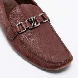 مملوكة مسبقًا Louis Vuitton Burgundy Leather Hockenheim Loafers Size 42.5 