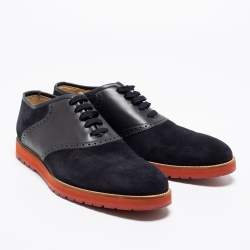 مملوكة مسبقًا حذاء أكسفورد جلد بروغ وسويدي أزرق كحلي/ أسود برباط مقاس 42.5