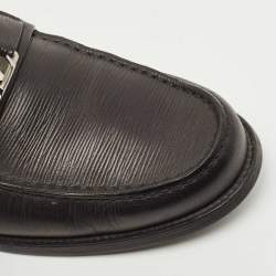 مملوكة مسبقًا Louis Vuitton Black Leather Hockenheim Slip On Loafers Size 42.5