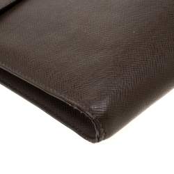 Pre Owned Louis Vuitton Brown Taiga Leather Minuto Portfolio Case