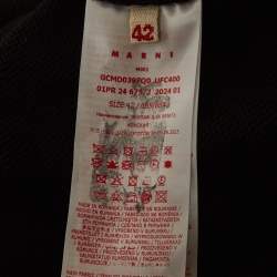 Pre Owned 
قميص ماري جاكمار أسود بشعار محبوك مقاس متوسط (ميديم)