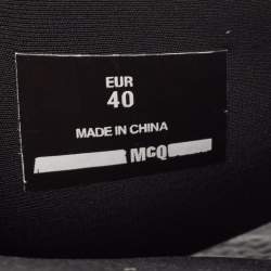 مملوكة مسبقًا McQ by Alexander McQueen Black Leather and Rubber Logo Pool Slides Size 40