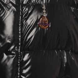 مملوكة مسبقًا سترة مونكلر بالتعاون مع بالم أنجل مربوطة من النايلون الأسود كبيرة الحجم مقاس صغير جدًا