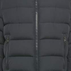 Pre Owned جاكيت مونكلير منفوخ صناعي أزرق كحلي مقاس صغير