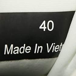 Pre Owned Moncler White Fabric and Rubber Trailgrip Lite2 Sneakers Size 40