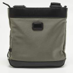 Pre Owned حقيبة ماسنجر مون بلان نايت فلايت جلد ونايلون رمادي/أسود