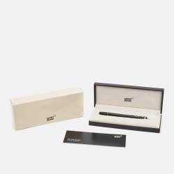 Pre Owned Montblanc Heritage Collection Rouge et Noir Resin Silver Tone Special Edition Rollerball Pen