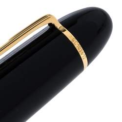 Pre Owned Montblanc Meisterstuck 149 Black Resin Gold Tone Fountain Pen