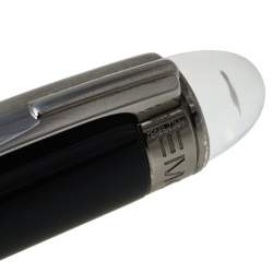 Pre Owned Montblanc StarWalker Midnight Black Precious Resin Ruthenium Coated Ballpoint Pen