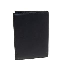 مملوكة مسبقًا Montblanc Black Leather Passport Holder