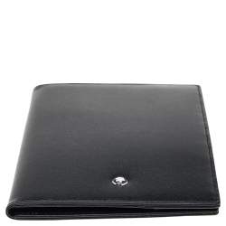 مملوكة مسبقًا Montblanc Black Leather Passport Holder
