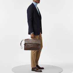 Pre Owned حقيبة بحزام علوي موسكينو مصنوعة من الجلد البني الصغير ومزينة بشعار الماركة