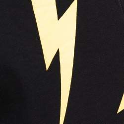 Pre Owned شورت نيل باريت قصه سلوش مزين رمز الصاعقة أسود و أصفر مقاس وسط (ميديوم)