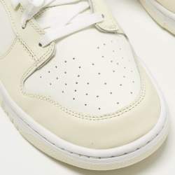 مملوكة مسبقًا حذاء رياضي نايك ريترو دانك جلد جوز الهند مقاس 47.5 كريمي/أوف وايت برقبة منخفضة