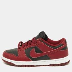 Nike Red/Black Leather Dunk Low Top "Team Red" Sneakers Size 40