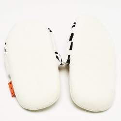 Off-White White/Black Arrow Pattern Fabric Slippers Size L/XL