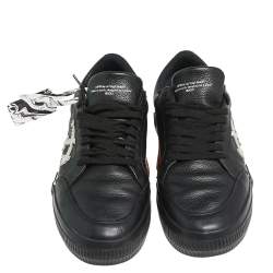 حذاء رياضي أوف وايت فولكانيزد جلد أسود منخفض من أعلى مقاس 42