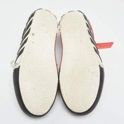 مملوكة مسبقًا حذاء رياضي أوف وايت كانفاس أبيض/أسود مفلكن بعنق منخفض مقاس 43