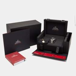 Pre Owned Omega Black Stainless Steel Speedmaster The Legendary Moonwatch 310.30.42.50.01.001 Men's Wristwatch 42 mm