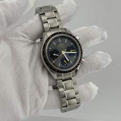 Pre Owned Omega Speedmaster Racing 326.30.40.50.06.001 Automatic Stainless Steel Men's Wristwatch 40 mm
