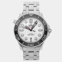 Pre Owned ساعة أوميغا سيماستر دايفر 300M 210.30.42.20.04.001 42 ملم مسبقة الملكية