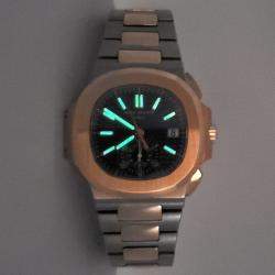 Pre Owned Patek Philippe Nautilus Chronograph 5980/1AR-001 Automatic Blue Dial 2-Tone Men's Wristwatch 40 mm