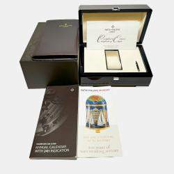 Pre Owned باتيك فيليب نوتيلوس تقويم سنوي 5726/1A-010 أبيض أوتوماتيك فولاذ مقاوم للصدأ ساعة يد رجالية 40 ملم مملوكة مسبقًا