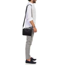 مملوكة مسبقًا حقيبة كتف برادا متوسطة بياقة جلد سفينانو سوداء