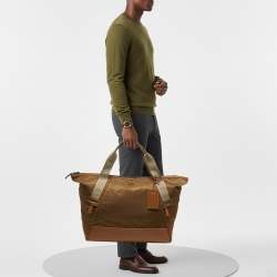 Pre Owned حقيبة برادا دوفل جلد ونايلون مُعاد تدويره بني