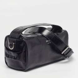 Pre Owned حقيبة كروس برادا جلد لامع أسود