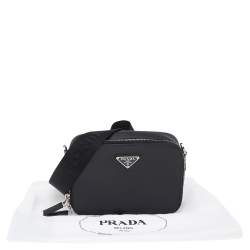 مملوكة مسبقًا حقيبة كروس برادا جلد سافيانو أسود صغيرة