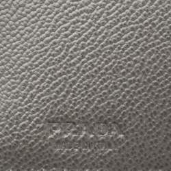 Pre Owned Prada Grey Leather Logo Bifold Card Case
