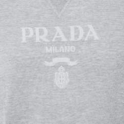 Pre Owned \[\{"name": "Prada Grey Logo Wool & Cashmere Knit Crew Neck Sweater L", "name_ar": "سويتر برادا بشعار رمادي صوف وكشمير بتريكو برقبة دائرية مقاس كبير (لارج)"\}]