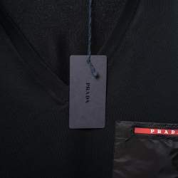 Pre Owned Prada Black Cotton Rubber Logo Nylon Pocket V-Neck T-Shirt M