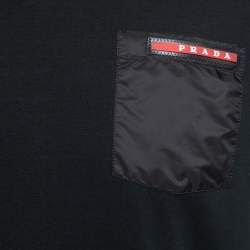 Pre Owned Prada Black Cotton Rubber Logo Nylon Pocket V-Neck T-Shirt M