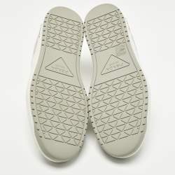 Pre Owned حذاء رياضي برادا داون تاون منخفظ من أعلى جلد أبيض/رمادي مقاس 41.5